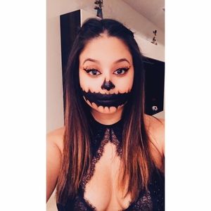 Meet your Posher, Daphney